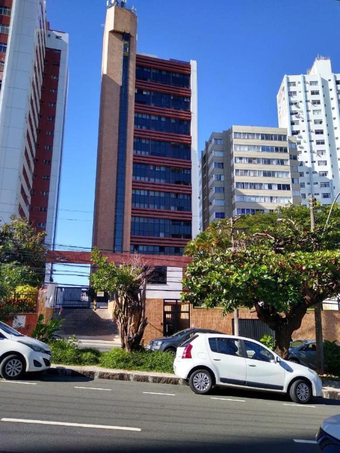 Maravilhoso Apartamento 2 Quartos Com Ofuro Porto Da Barra Salvador Summer Barra Flat Экстерьер фото
