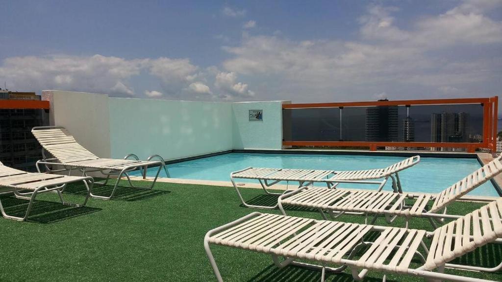 Maravilhoso Apartamento 2 Quartos Com Ofuro Porto Da Barra Salvador Summer Barra Flat Экстерьер фото